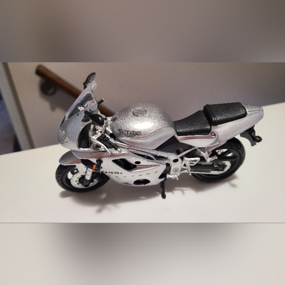 The Triumph Daytona 955i